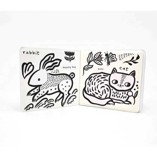 Colour Me: Who Loves Pets? : Watch Me Change Colour in Water Volume 6